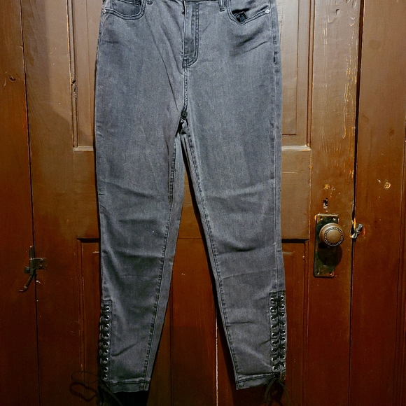 Guess jeans - Picture 4 of 7